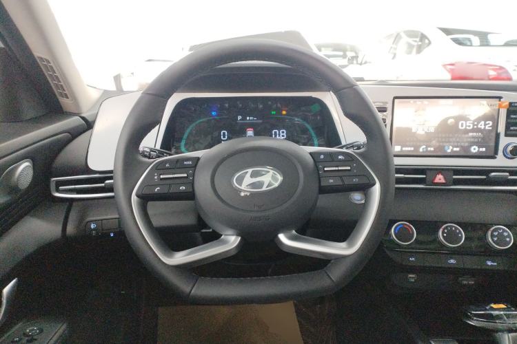 Used Hyundai Elantra 2023 1.5L CVT GLX Elite Edition Steering Wheel