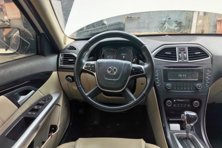 Used BAIC Senova D70 2013 2.3T Elite Edition
