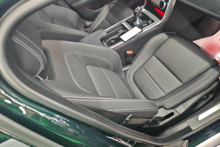 Used Jaguar XEL 2023 2.0T 250 PS R-DYNAMIC S Advanced Sport Edition Right Front Seat