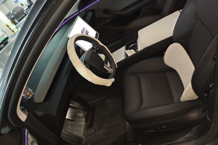 Used Tesla Model 3 2025 Rear-Wheel-Drive Version Left Front Seat