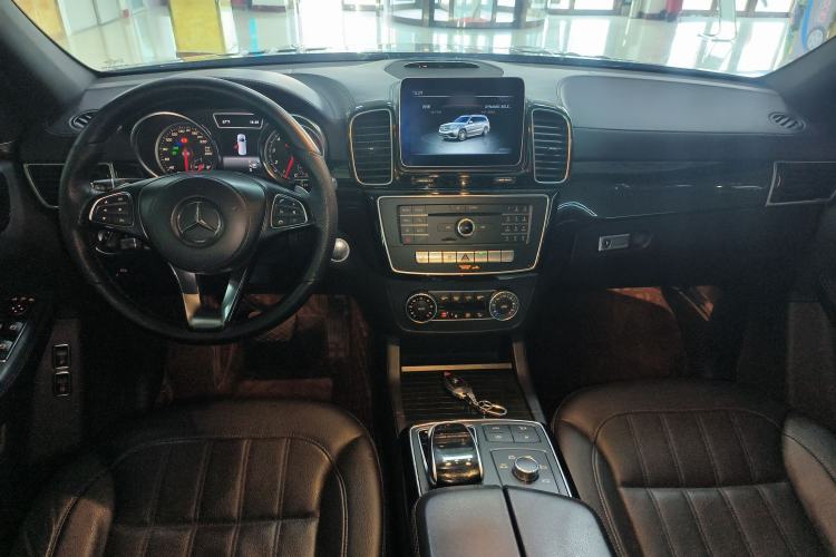 Used Mercedes-Benz GLS-Class 2018 GLS 450 U.S. specification Center Console
