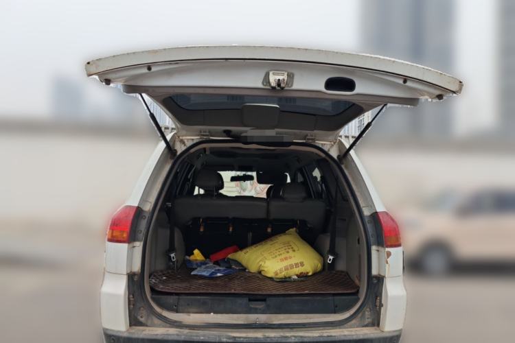 Used Mitsubishi Pajero Sport 2013 2.4L Manual Two-Wheel Drive Comfort Edition Trunk