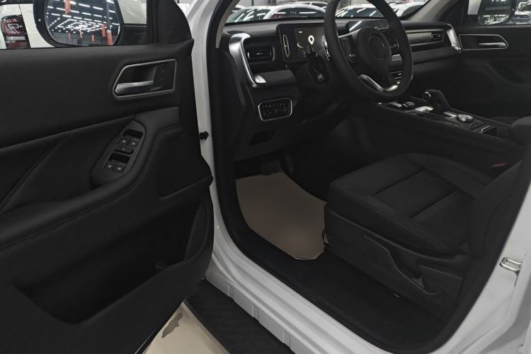 Used Great Wall Poer 2024 2.4T Passenger Version Automatic Diesel 4x4 Comfort Trim