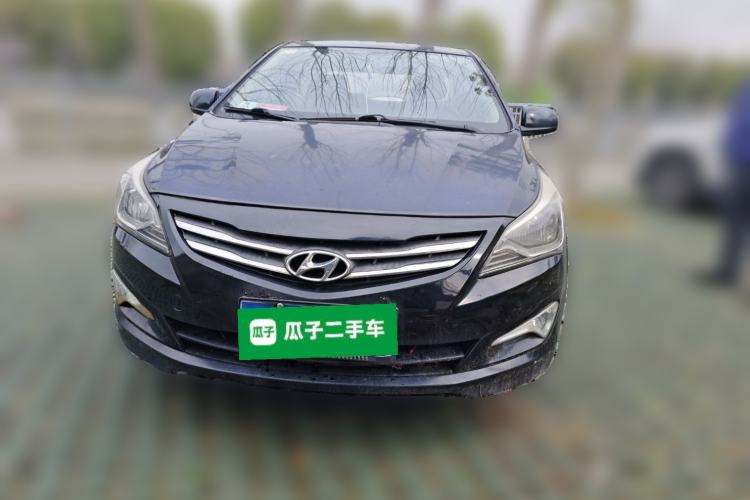 Used Hyundai Verna (older generation) 2014 1.4L Manual Smart GLS Trim
