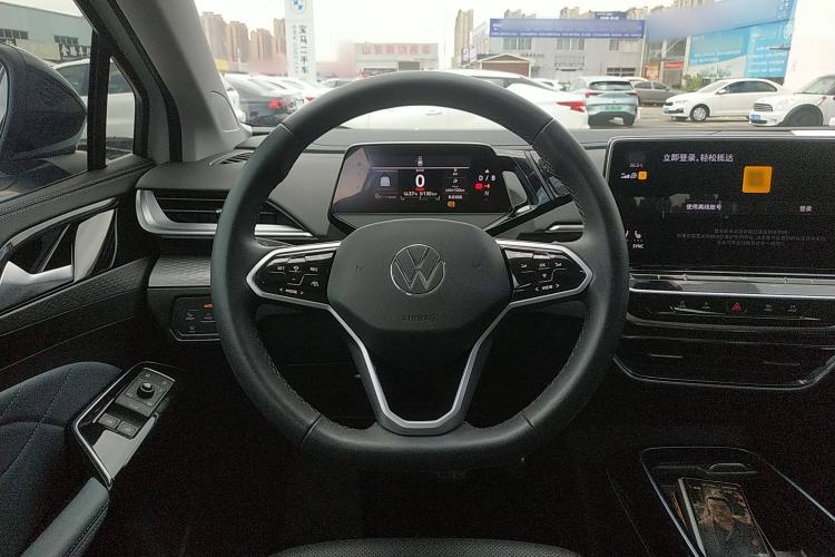 Used Volkswagen ID.6 X 2023 Pure Edition