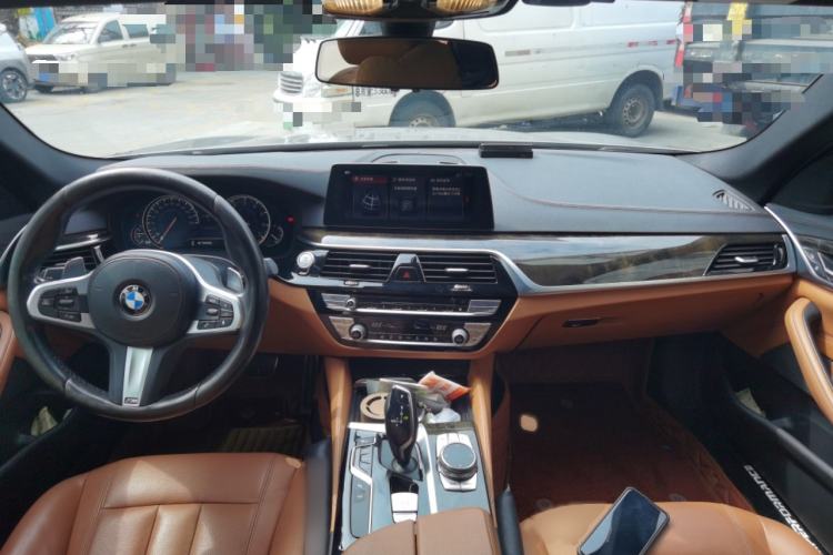 Used BMW 5 Series 2018 Restyled 530Li Leading Edition M Sport Package
