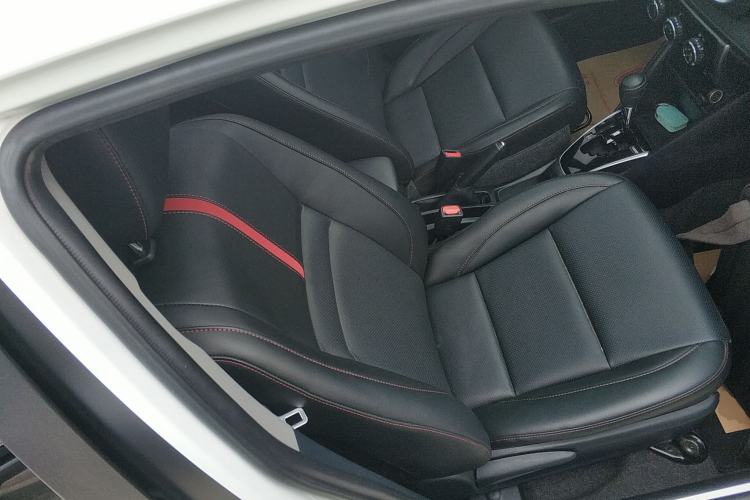 Used Toyota YARiS L Zhi Xuan 2021 X-Trail X 1.5L CVT Prestige Edition
