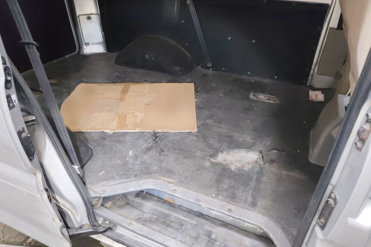 Used FORTHING Lingzhi 2018 M3 1.5L 5-Seat Base Model Left Rear Seat