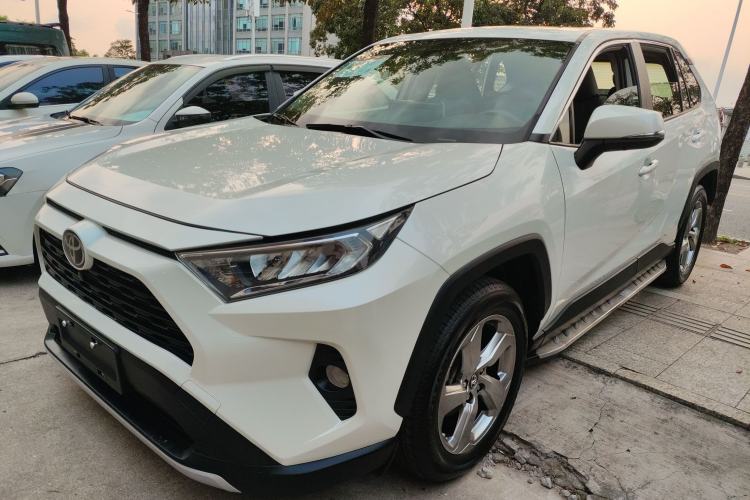 Used Toyota RAV4 2020 2.0L CVT Two-Wheel Drive Fashion PLUS Edition