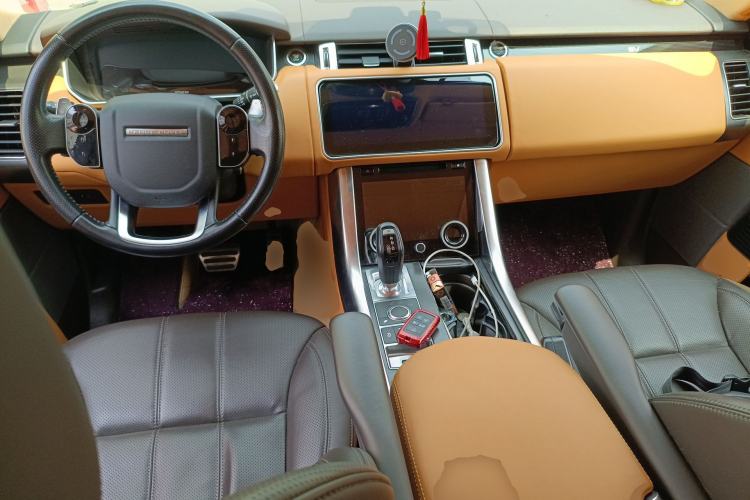 Used Land Rover Range Sport 2016 3.0 SC V6 HSE DYNAMIC Center Console