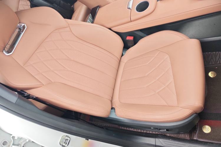 Used CHANGAN UNI-Z New Energy 2024 Blue Whale Smart Electric iDD 125km Excellence Model Right Front Seat