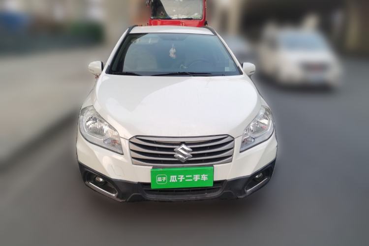 Used Suzuki S-Cross 2015 1.6L CVT Two-Wheel Drive Entry-Level Trim Front