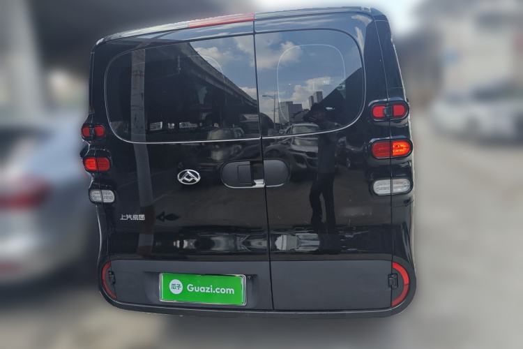 Used SAIC MAXUS Dana V1 2024 V1 Short Wheelbase Low-Roof Multi-Function Version (51 kWh)
