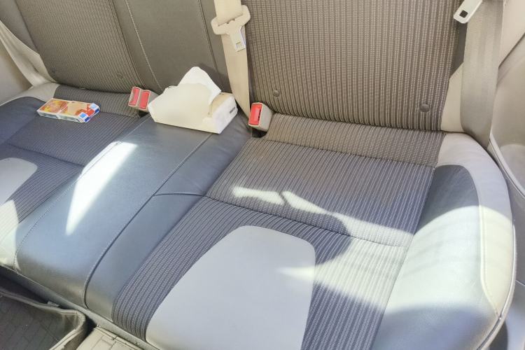 Used Ford Focus 2012 Sedan 1.6L Automatic Fashion Edition