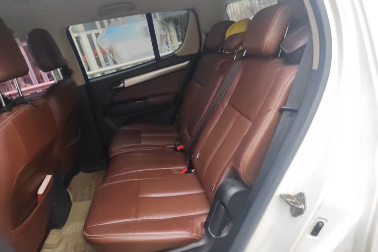 Used Isuzu mu-X 2017 3.0T Four-Wheel Drive Automatic Luxury Edition 5 Seats China IV Standard