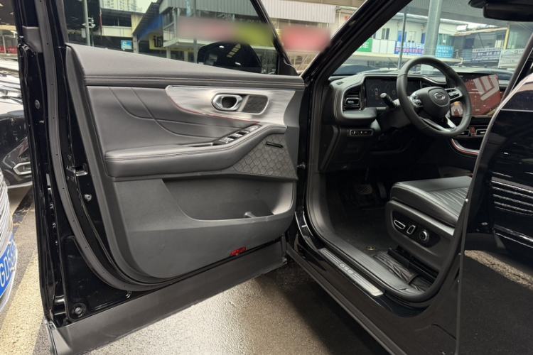 Used GAC Trumpchi GS8 2025 Linghang Series 2.0 TGDI Two-Wheel-Drive Luxury Edition 5 Seats