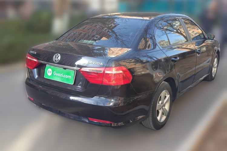 Used Volkswagen Lavida 2013 Revised Classic 1.6L Automatic Fashion Edition
