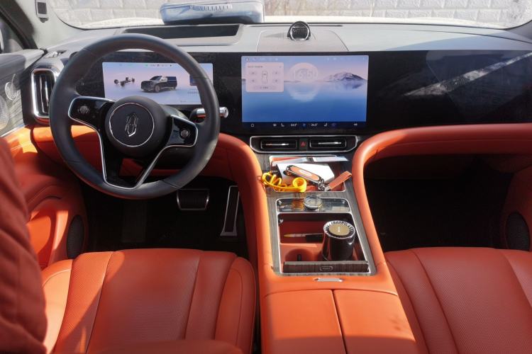 Used Hima AITO M9 2024 Range-Extended Ultra Version 42 kWh 6-Seater Model Center Console