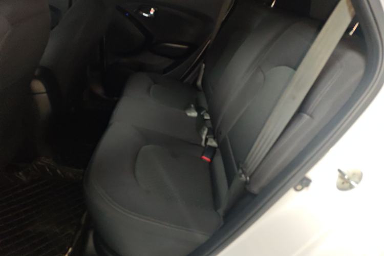 Used Hyundai ix35 2015 2.0L Manual Two-Wheel Drive Comfort Version China IV Standard