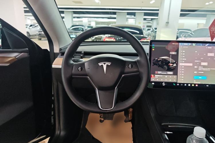 Used Tesla Model Y 2021 Standard Range Rear-Wheel Drive Version