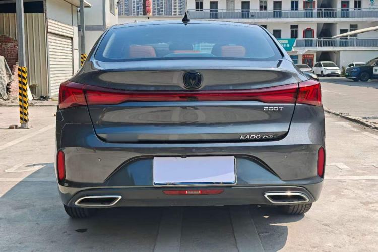 Used CHANGAN Eado 2023 Changan Edition PLUS Blue Whale NE 1.4T GDI DCT Prestige Version Exterior 3