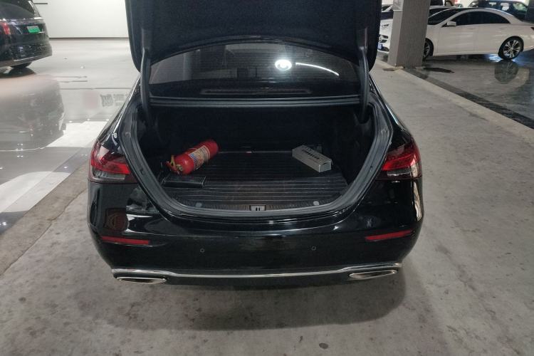 Used Mercedes-Benz E-Class 2022 Second Facelift E 300 L Fashion Edition Trunk