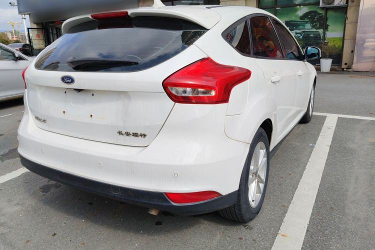 Used Ford Focus 2017 Hatchback 1.6L Automatic Fashion Edition Smart Drive Version
