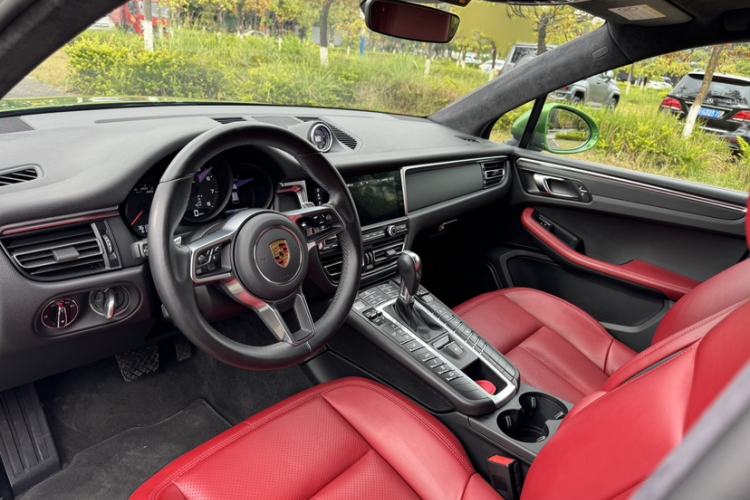 Used Porsche Macan 2021 Macan 2.0T