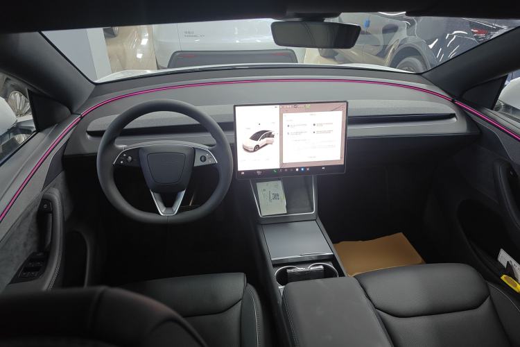 Used Tesla Model Y L 2025 Model Long-Range All-Wheel-Drive Version