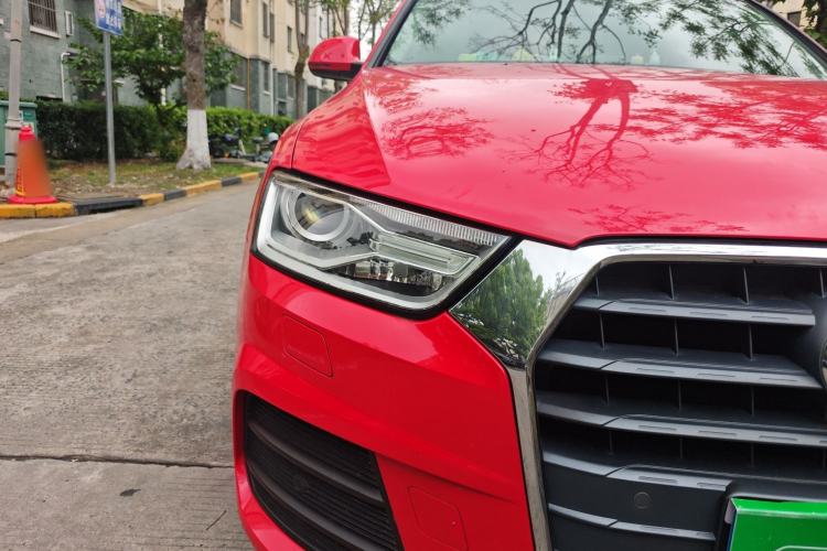 Used Audi Q3 2017 35 TFSI Fashion Model Right Front Headlight