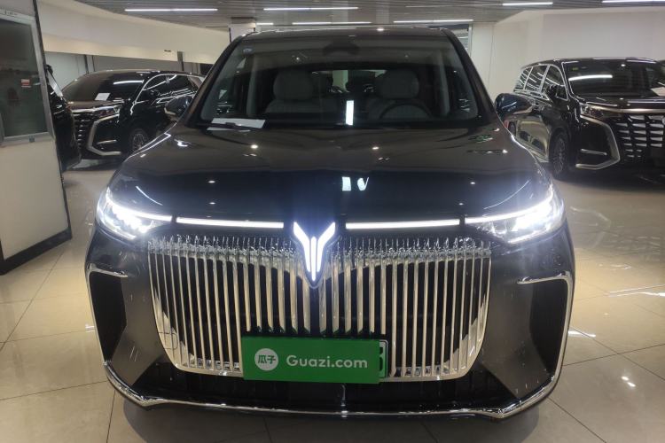 Used VOYAH Dream 2025 PHEV Four-Wheel-Drive Flagship Kunpeng Edition Front