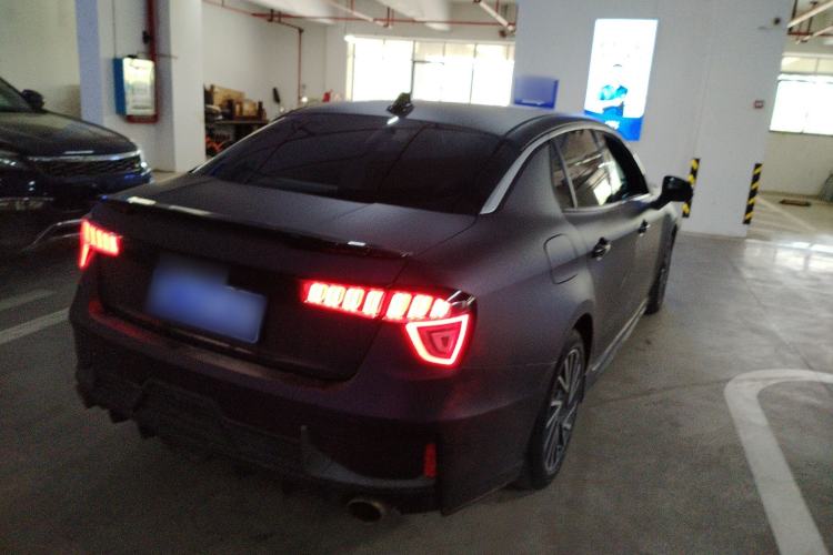 Used Lynk & Co 03 2022 1.5TD DCT JingPlus Rear Right 45 Deg