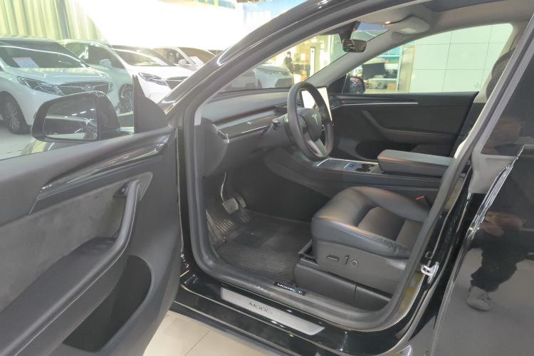 Used Tesla Model Y 2022 Rear-Wheel-Drive Version