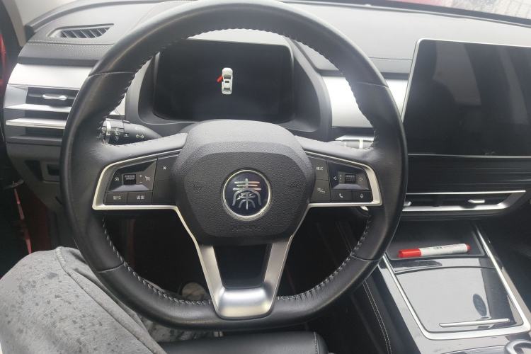 Used BYD Qin Pro New Energy 2019 DM Super Edition 1.5TI Automatic Smart Connect Speedy Model China VI Standard Steering Wheel