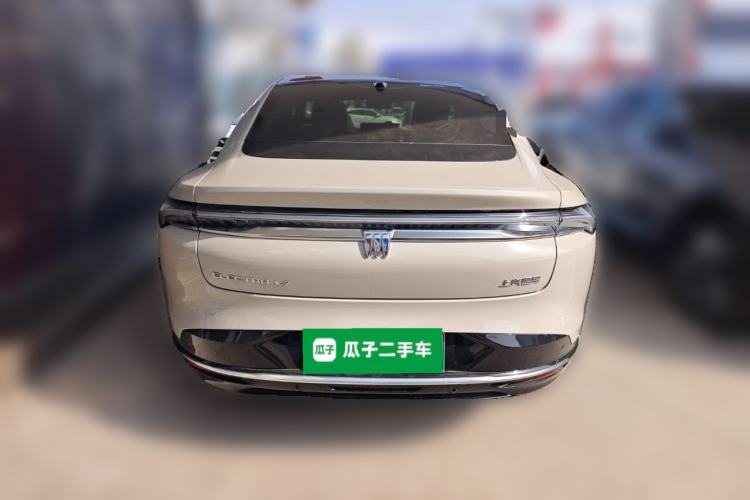 Used Buick L7 2025 Model Aivia