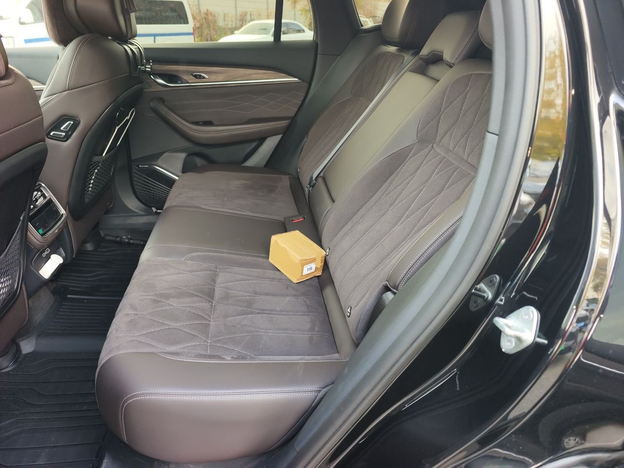 Geely Auto Monjaro L 2026 Model Oriental Yao 2.0TD Automatic Lanxing Edition — снимка 14