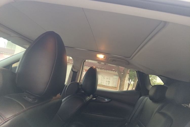 Used Nissan Qashqai 2017 2.0L CVT Luxury Edition China VI Standard Headliner