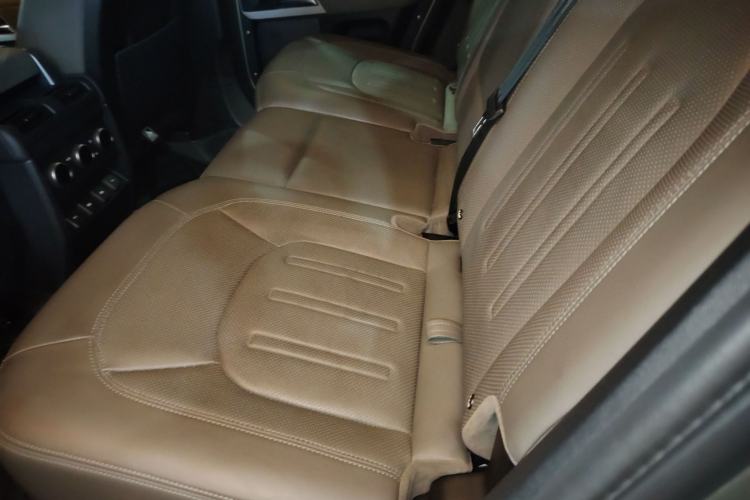 Used Land Rover Defender 2020 110 P400 HSE Left Rear Seat