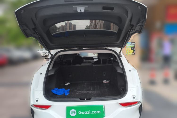 Used Buick Velite 6 2023 Revised Version 430 km Range – Commuter Edition Trunk