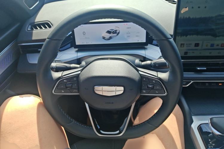 Used Geely Auto Preface 2025 Dongfang Yao 1.5TD Kunlun Edition
