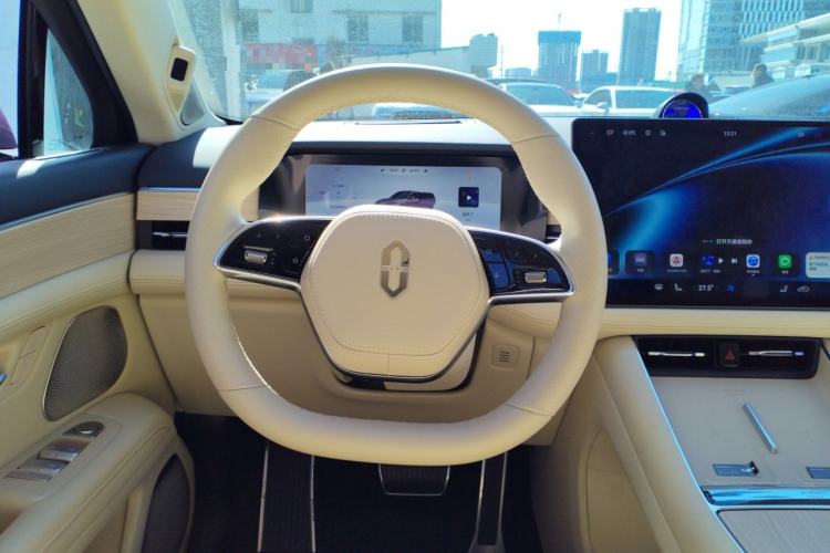 Used Hima AITO M5 2025 Extended-Range Ultra All-Wheel-Drive Version