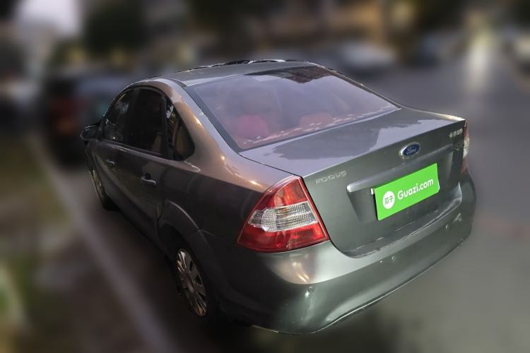 Used Ford Focus 2012 Sedan Classic 1.8L Manual Base Model
