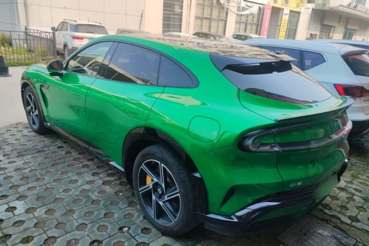 Used Xiaomi Auto YU7 2025 Ultra-Long Range All-Wheel Drive Pro Version
