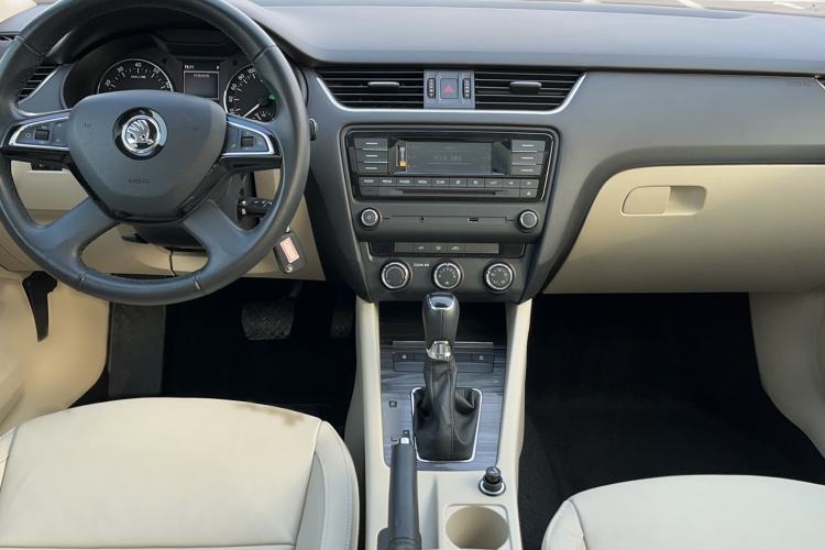 Used Skoda Octavia 2016 1.6L Automatic Smart Drive Edition