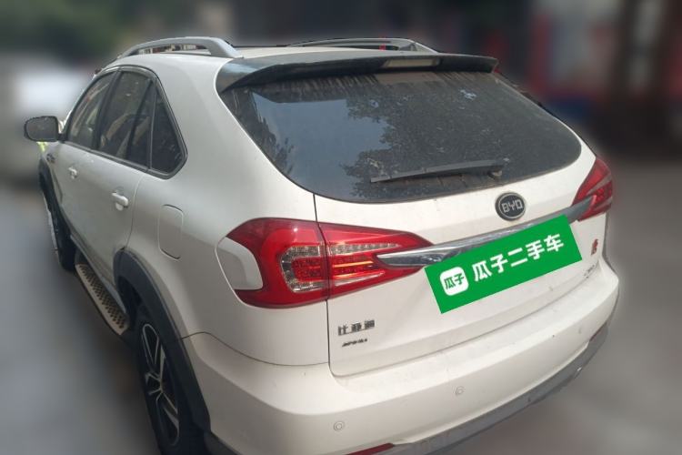 Used BYD Tang New Energy 2015 2.0T Four-Wheel-Drive Flagship Model