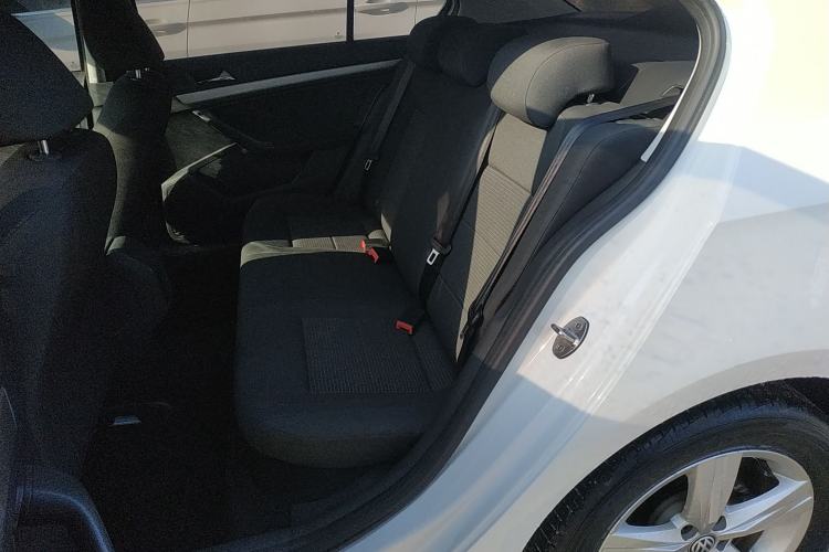 Used Volkswagen Lavida 2018 Classic 1.5L Automatic Fashion Edition China VI Standard