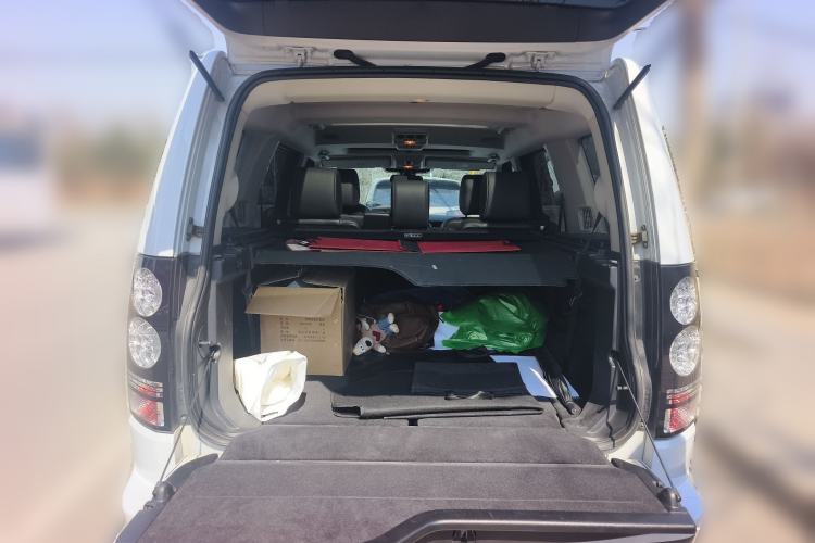 Used Land Rover Discovery 2016 3.0 SC Obsidian Black Heritage Edition HSE