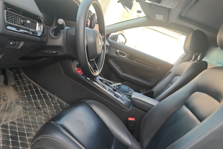 Used Honda Civic 2022 240TURBO CVT Dynamic Edition
