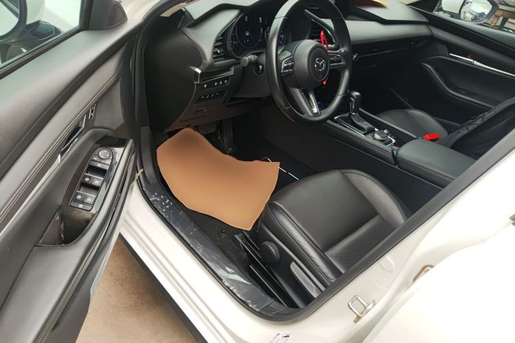 Used Mazda 3 Axela 2021 2.0L Automatic Zhiya Edition
