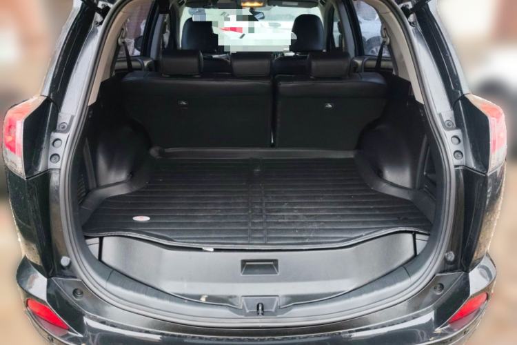 Used Toyota RAV4 2016 2.0L CVT Two-Wheel Drive Urban Edition China V Standard